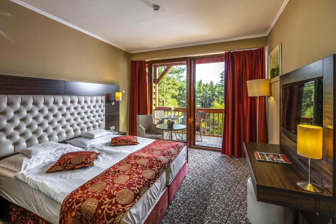 Erdospuszta Club Hotel Fenyves 데브레첸 외부 사진