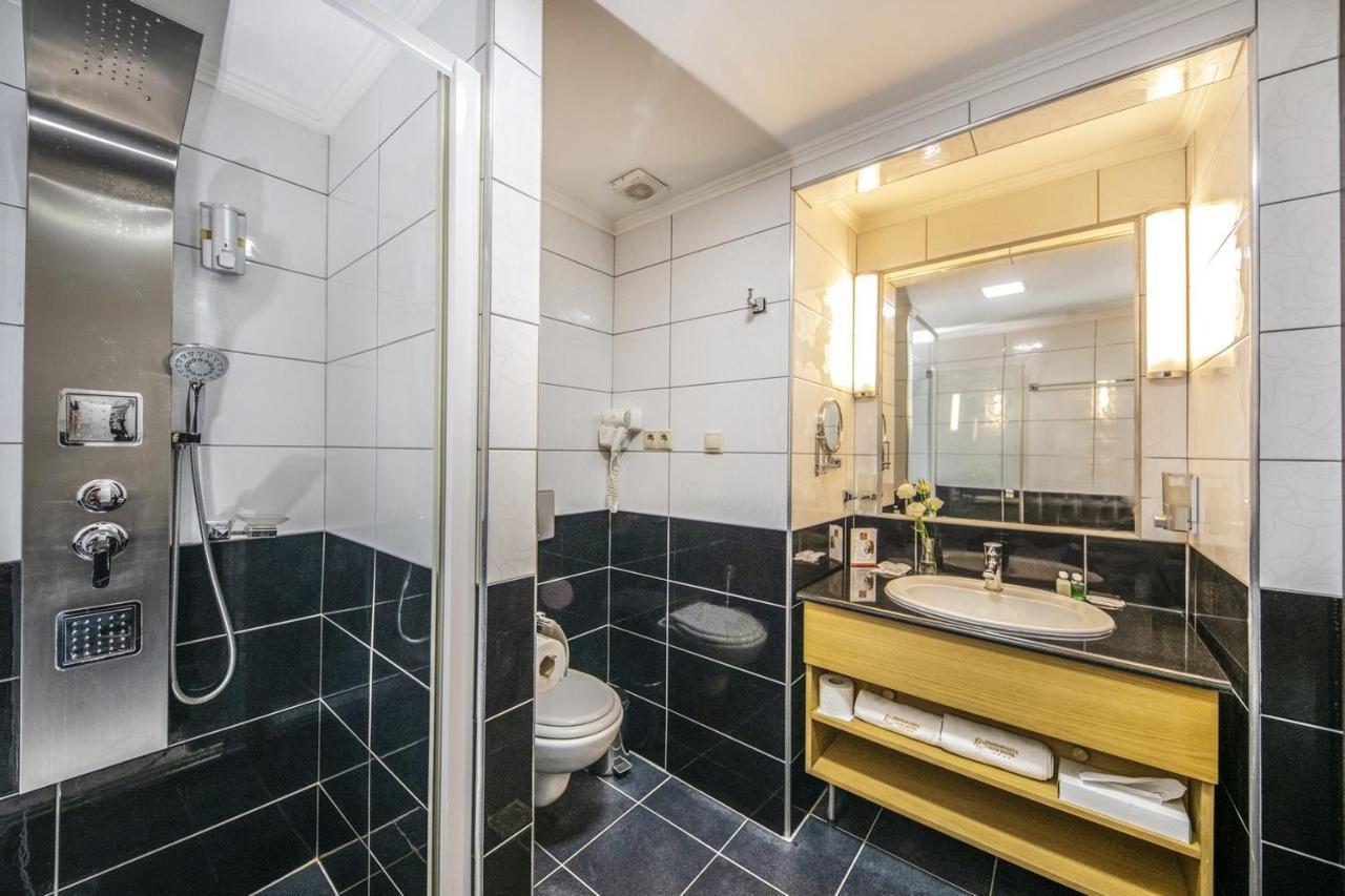Erdospuszta Club Hotel Fenyves 데브레첸 외부 사진