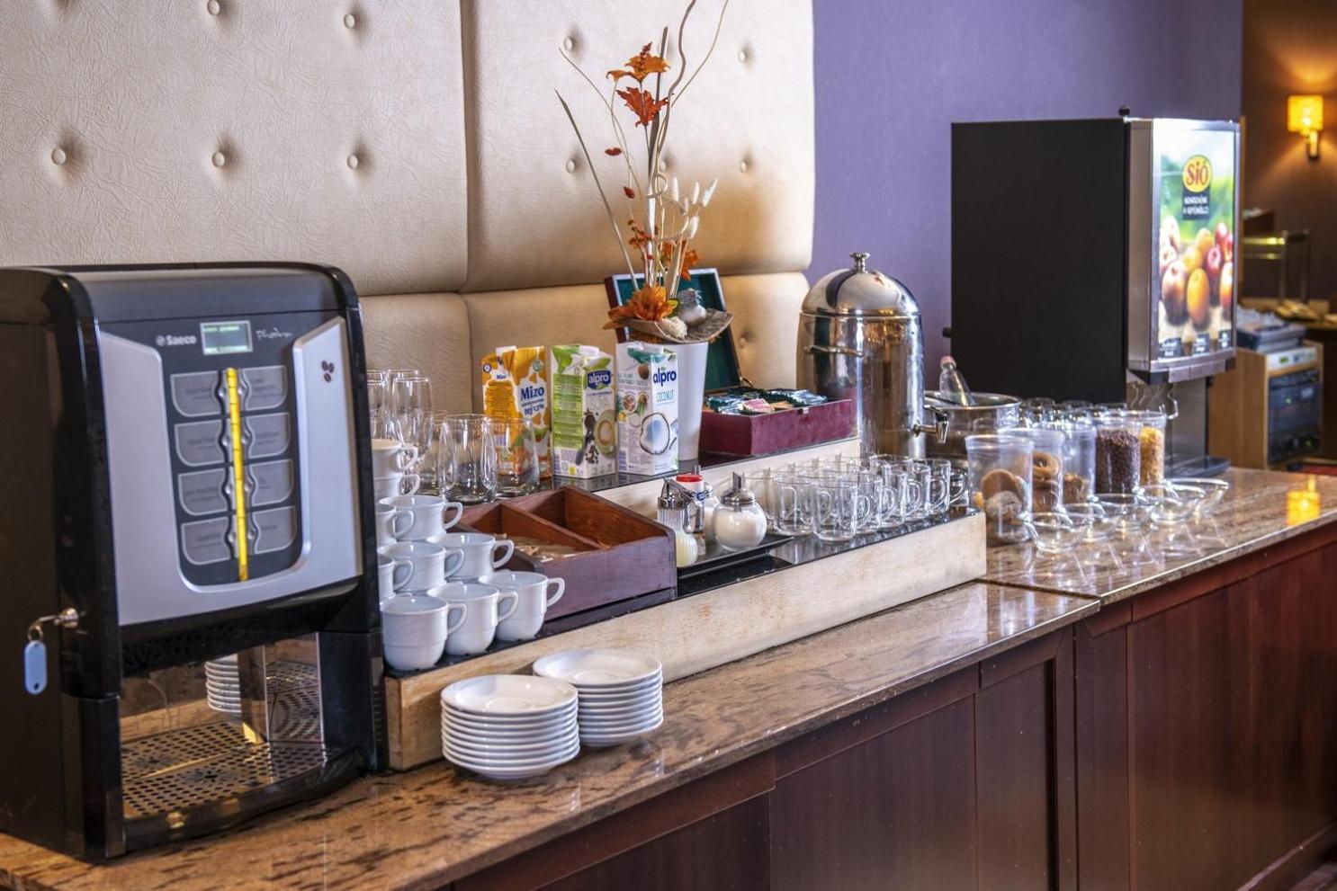 Erdospuszta Club Hotel Fenyves 데브레첸 외부 사진
